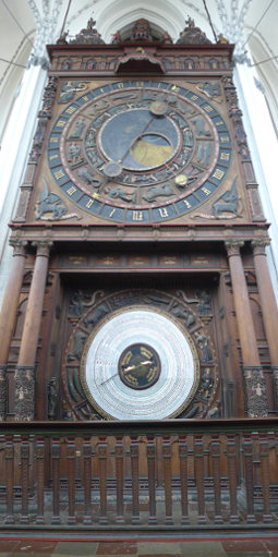 Foto der Astronomischen Uhr in der Rostocker Marienkirche 